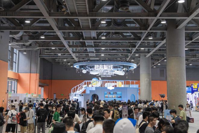 航线》的线下活动就跟回家了一样凯发app网站每次参加《碧蓝(图8)