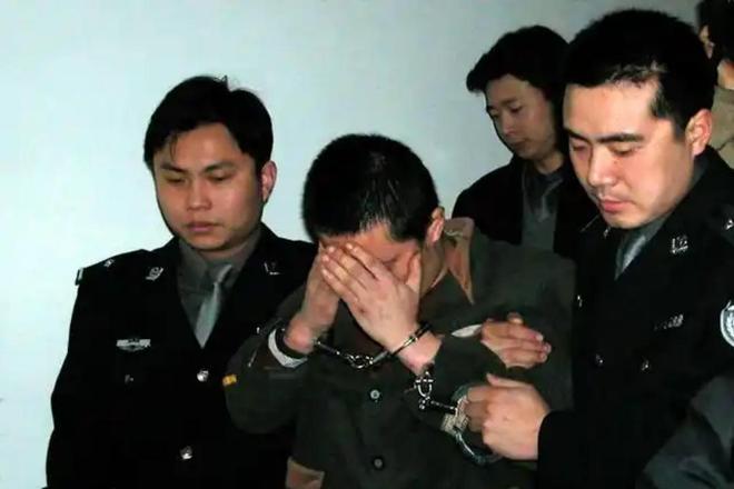 年周口市“9·6”系列杀害女性案侦破始末凯发app网站女服务员被人悬尸1995(图4)